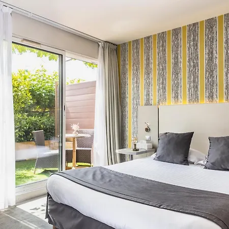 Hotel Le Carre D'alethius Logis Restaurant 3*