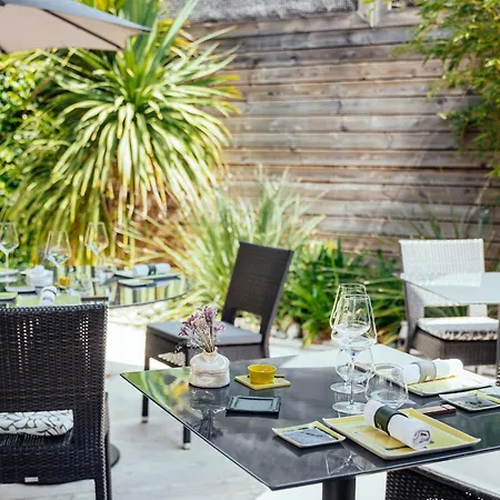 Hotel Le Carre D'alethius Logis Restaurant