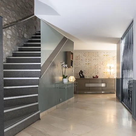 Le Carré D'alethius Logis Hôtel-restaurant Gastronomique 3* Charmes-sur-Rhone