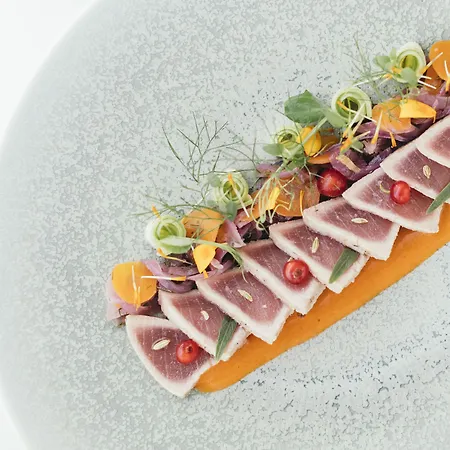 Le Carré D'alethius Logis Hôtel-restaurant Gastronomique 3* Charmes-sur-Rhone