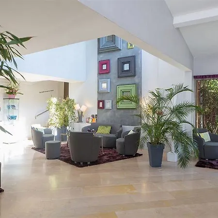 Hotel Le Carre D'alethius Logis Restaurant Charmes-sur-Rhone