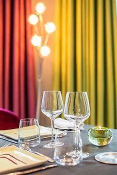 Le Carre D'alethius Logis Restaurant Hotel