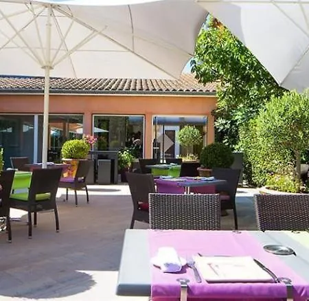 Hotel Le Carre D'alethius Logis Restaurant Charmes-sur-Rhone