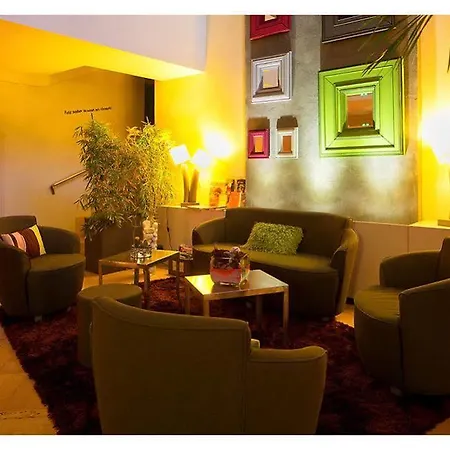 Le Carre D'alethius Logis Restaurant Charmes-sur-Rhone