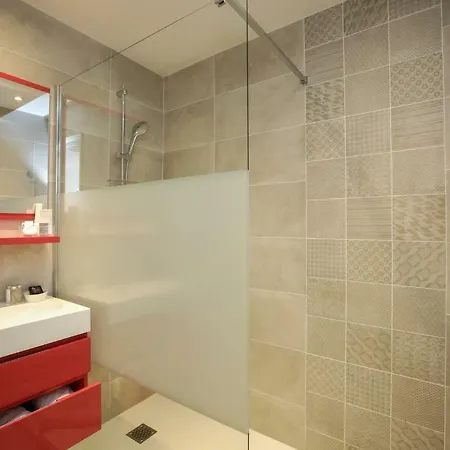 Hotel Le Carre D'alethius Logis Restaurant 3*